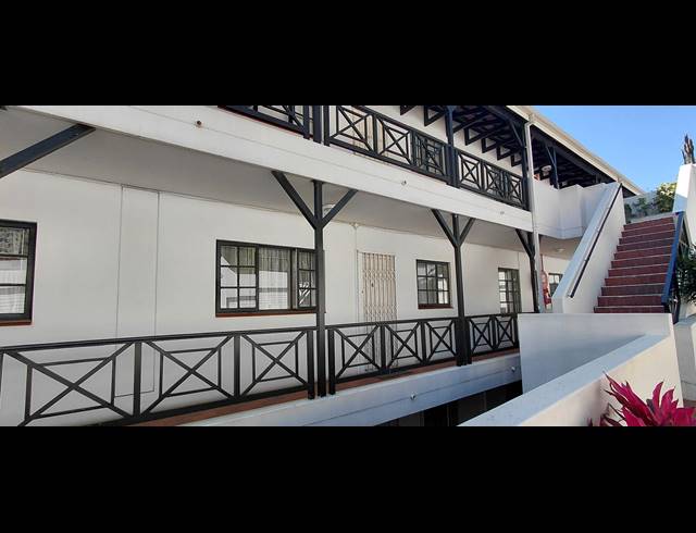 3 BEDROOM APARTMENT FOR SALE IN MANOR GARDENS